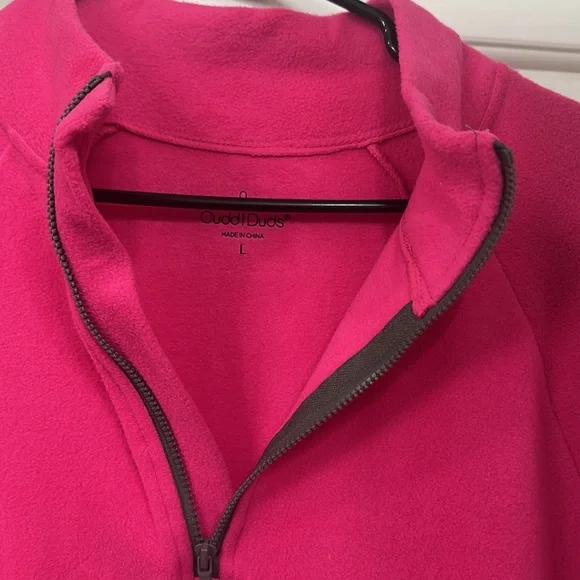 Bright pink jacket with hat - Picture 4 of 8